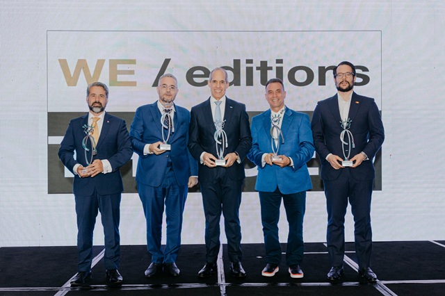  Edwin De los Santos fue reconocido como uno de los CEO más destacados del país
