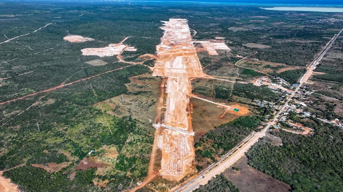  Ministro Paliza recorre construcción del Aeropuerto Internacional Cabo Rojo; avanza conforme al cronograma