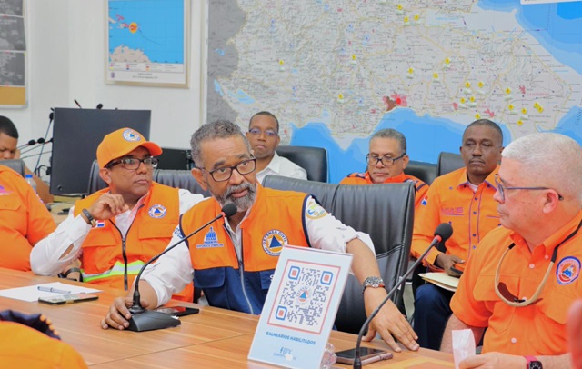  Director de la Defensa Civil reúne a 32 directores provinciales para fortalecer operativo de Semana Santa