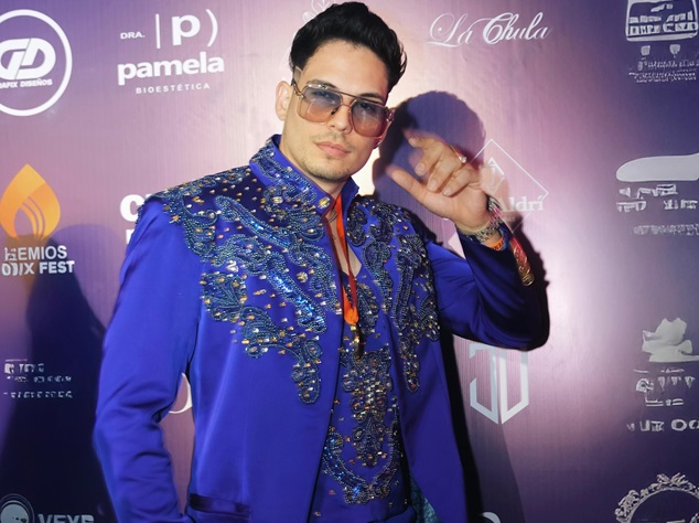 Angelo Perrone gana “Artista Revelación del Año” en los Premios Fénix 2026 en Medellín