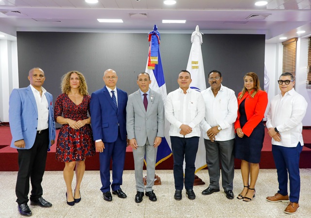  Contraloría lanza Sistema Nobaci Sector Salud para fortalecer control interno hospitalario
