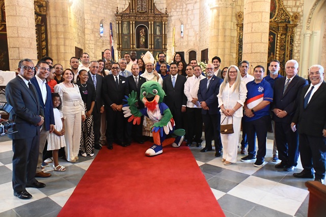  Presidente COD exhorta a atletas luchar por sus sueños durante misa en la Catedral