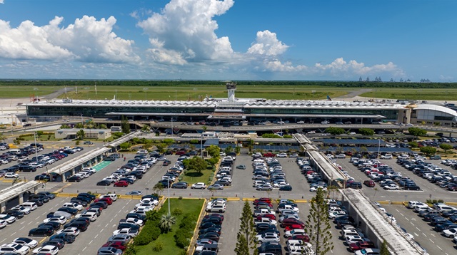  AERODOM anuncia alianza con SimLimites: el AILA es el primer aeropuerto de Latinoamérica en ofrecer 24 horas de internet gratuito a sus viajeros mediante eSIM