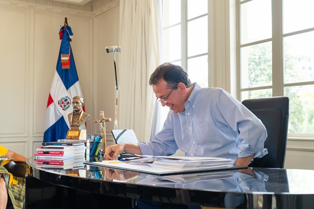  Canciller Ito Bisonó y secretario de Estado Marco Rubio conversan sobre prioridades de la relación entre República Dominicana y Estados Unidos