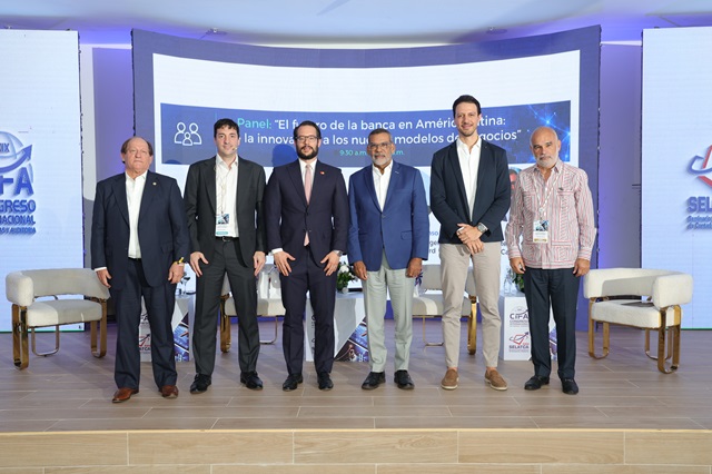  Líderes de Visa, Mastercard y CardNET en el país resaltan madurez de la transformación digital del sistema financiero