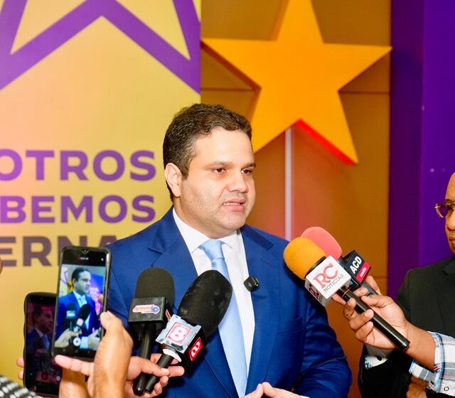  Richard Medina denuncia el alza de precios que afecta hogares pobres y clase media