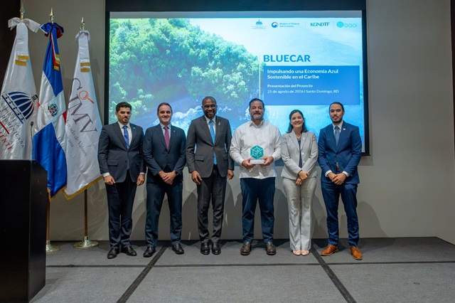  Medio Ambiente, SIMV y GGGI impulsan iniciativa para movilizar US$100 millones en inversiones azules