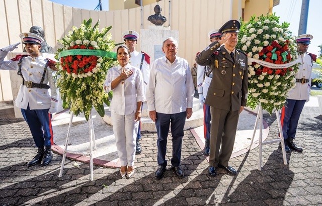  IDAC realiza acto por conmemoración del 216 aniversario de la Independencia de México
