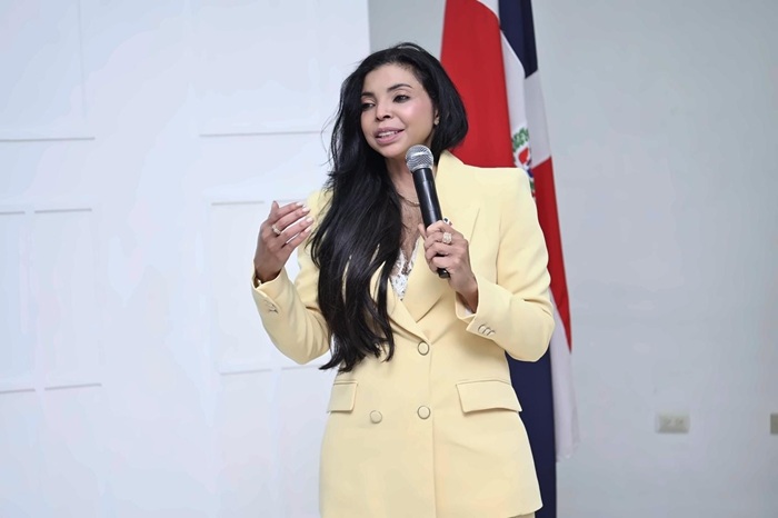  Yeni Berenice llama a fortalecer la crianza en valores para prevenir la violencia