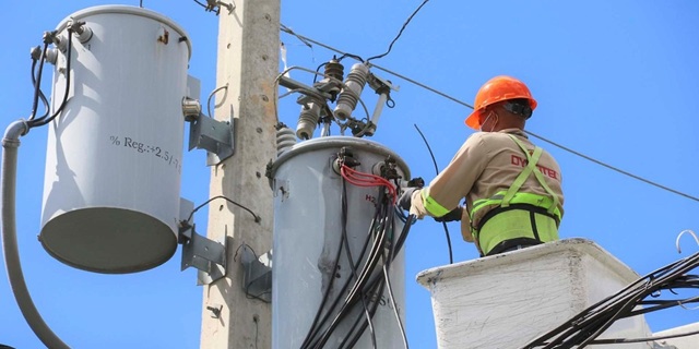  Edesur instala tres transformadores de distribución en Manoguayabo